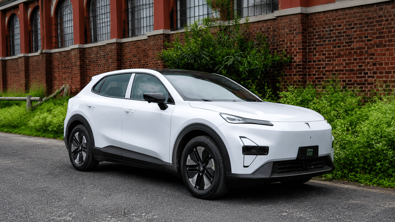 Deepal S05 Electric SUV available for vehicle rental in Nepal